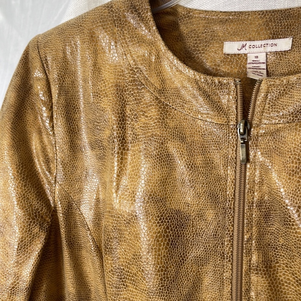JM Collection Textured Zipper Jacket - Picture 3 of 12